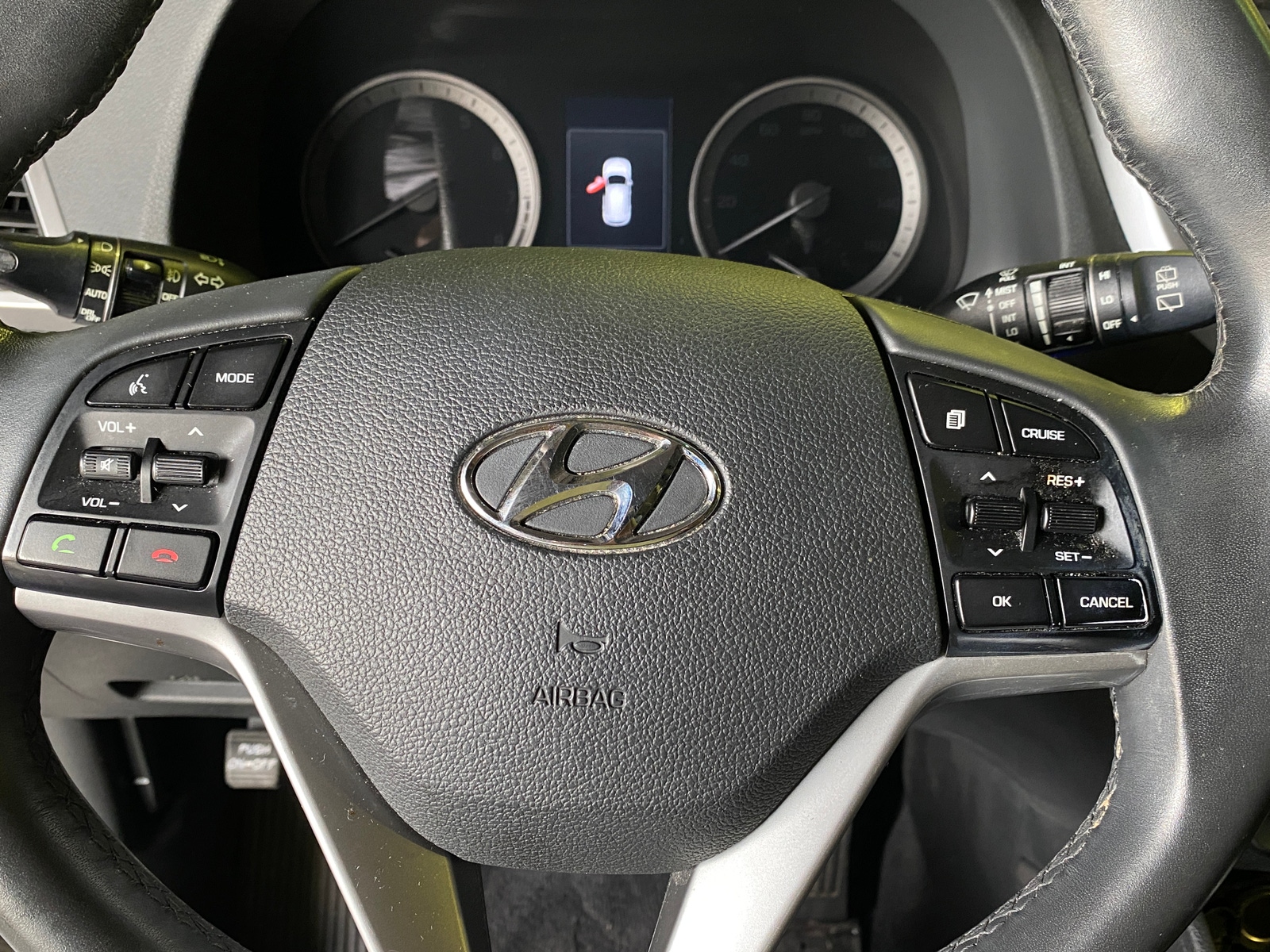 Thumbnail: 2017 Hyundai Tucson - 4