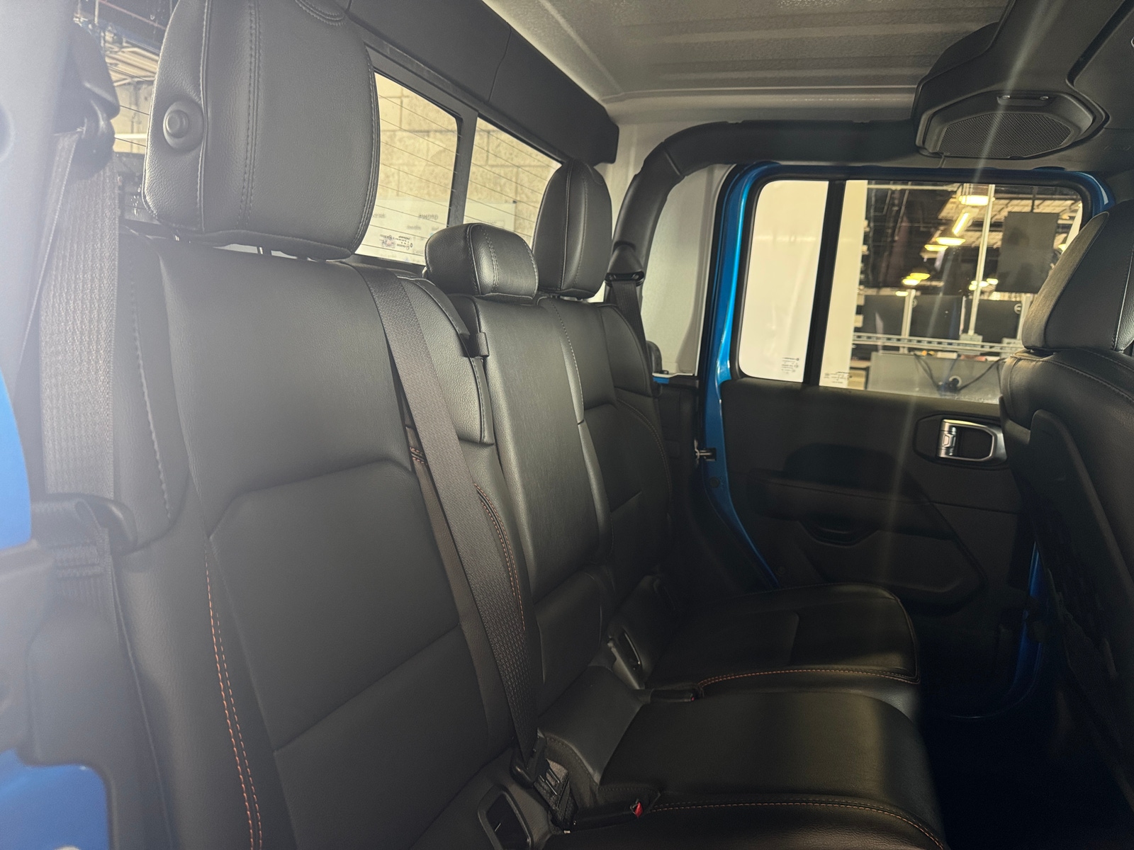 Thumbnail: 2021 Jeep Gladiator - 6