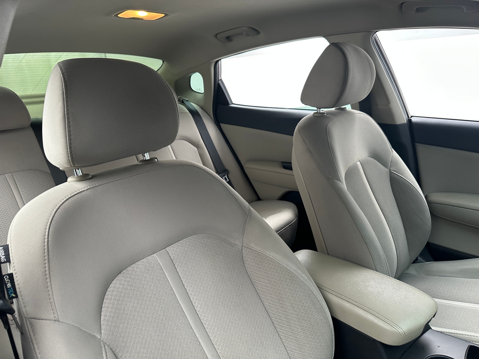 Thumbnail: 2016 Kia Optima - 2
