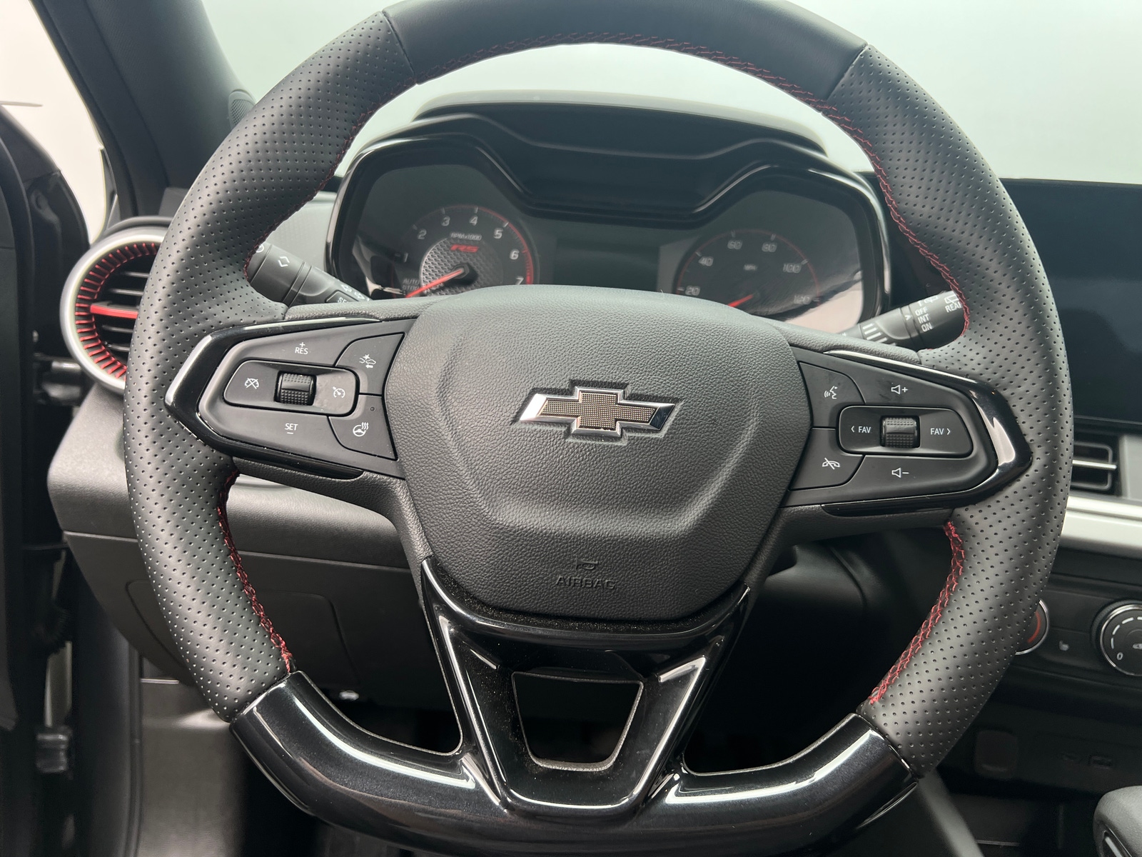 Thumbnail: 2024 Chevrolet Trax - 5
