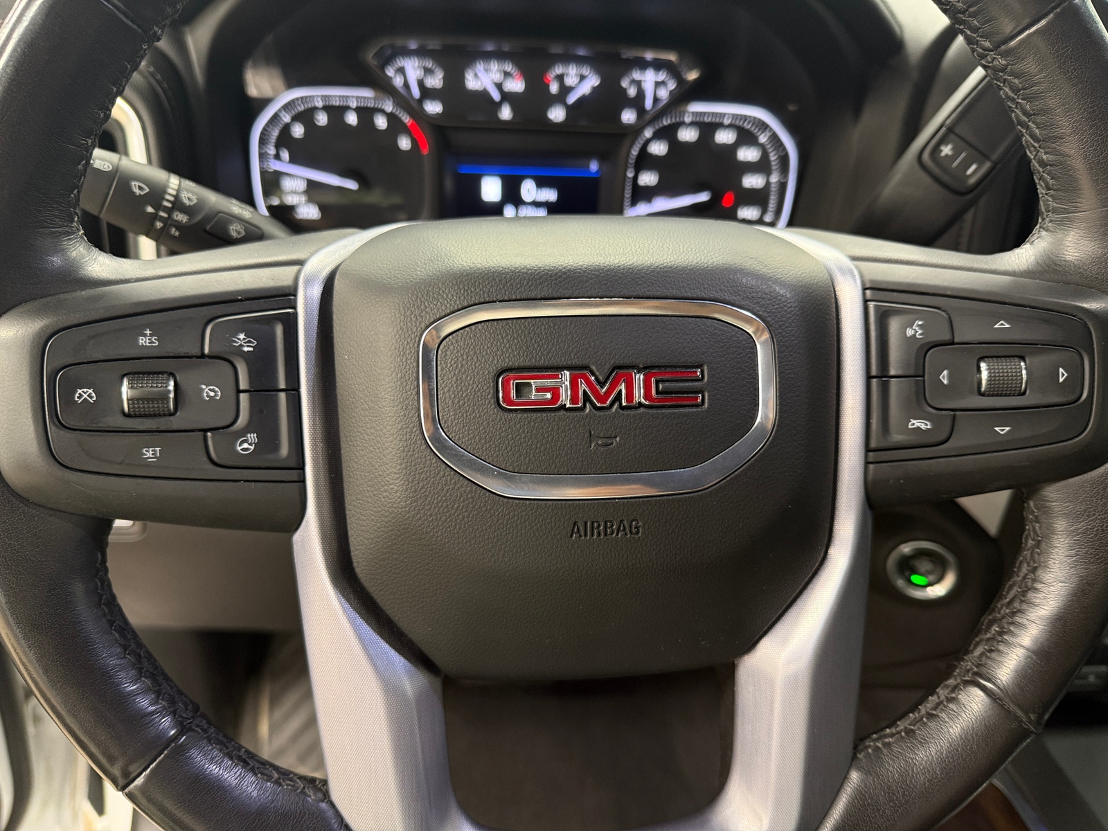 Thumbnail: 2020 GMC Sierra 1500 - 4