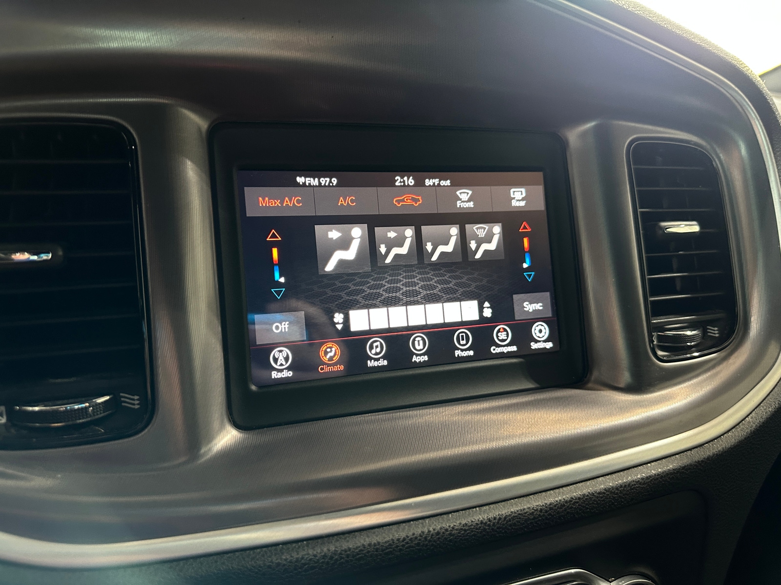 Thumbnail: 2020 Dodge Charger - 4