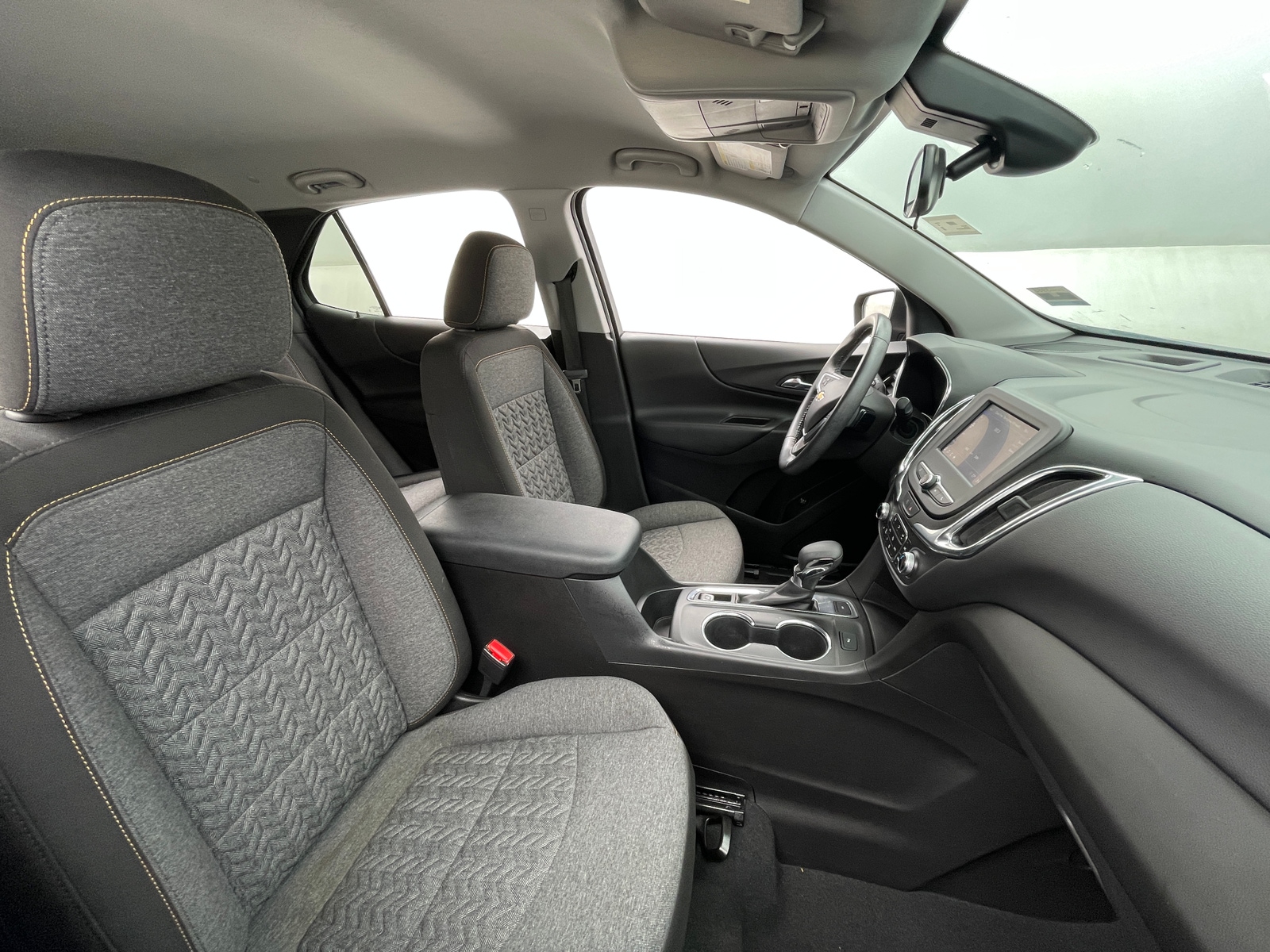 Thumbnail: 2022 Chevrolet Equinox - 2