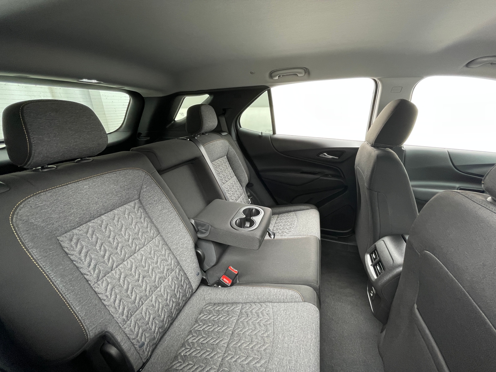 Thumbnail: 2022 Chevrolet Equinox - 6