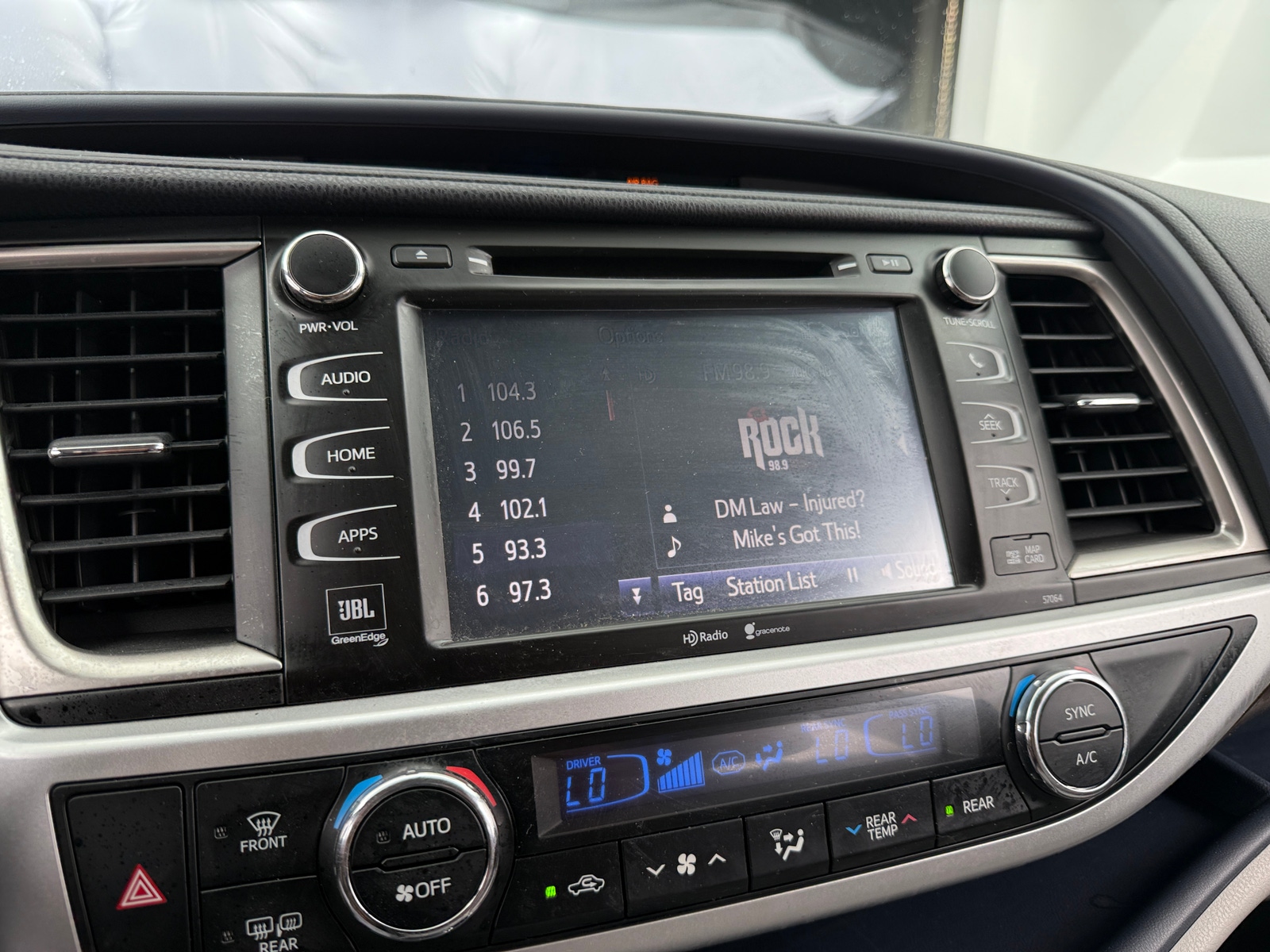 Thumbnail: 2015 Toyota Highlander - 3