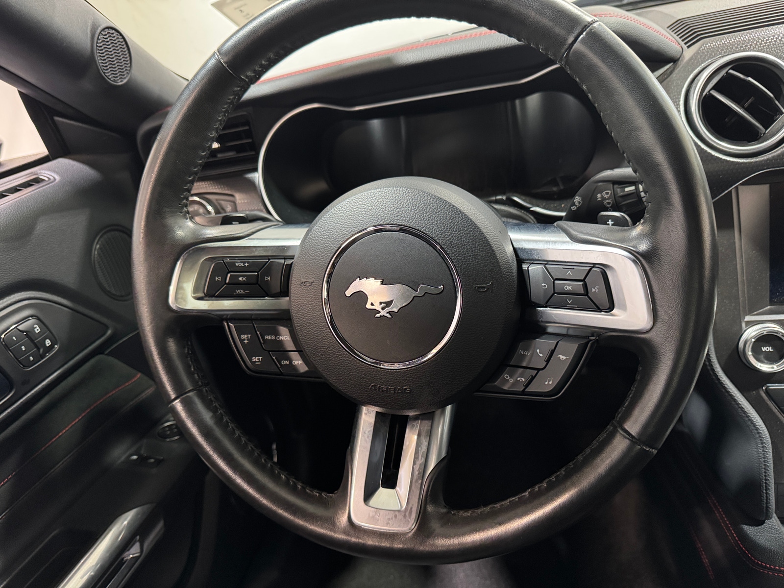 Thumbnail: 2019 Ford Mustang - 4