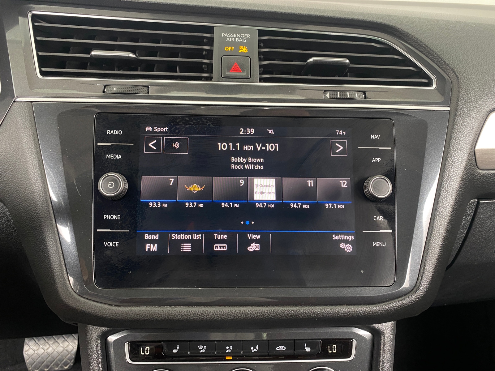 Thumbnail: 2019 Volkswagen Tiguan - 3
