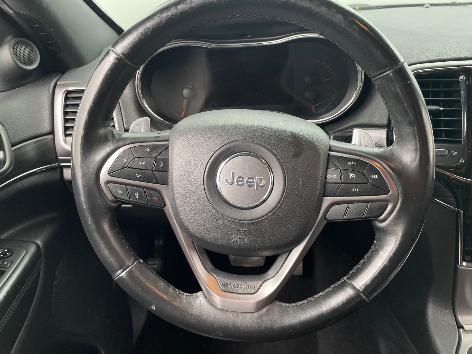 Thumbnail: 2019 Jeep Grand Cherokee - 4