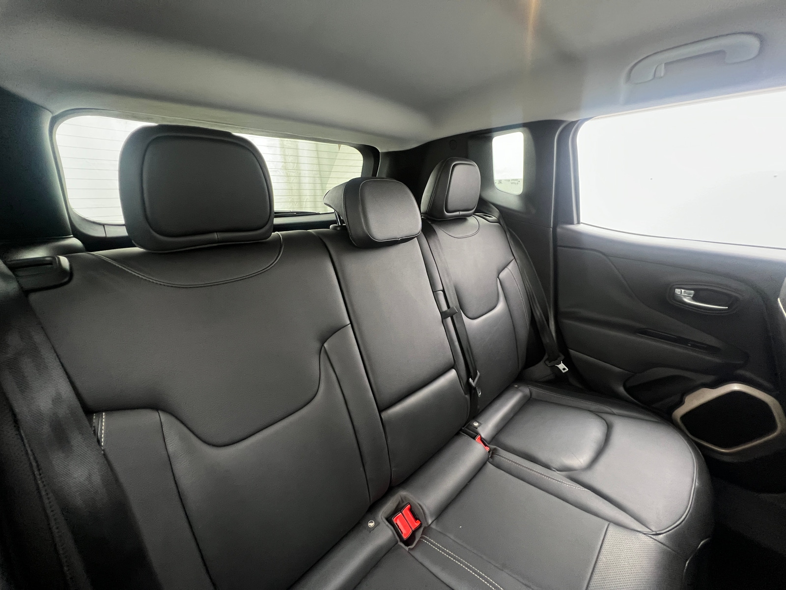 Thumbnail: 2017 Jeep Renegade - 6