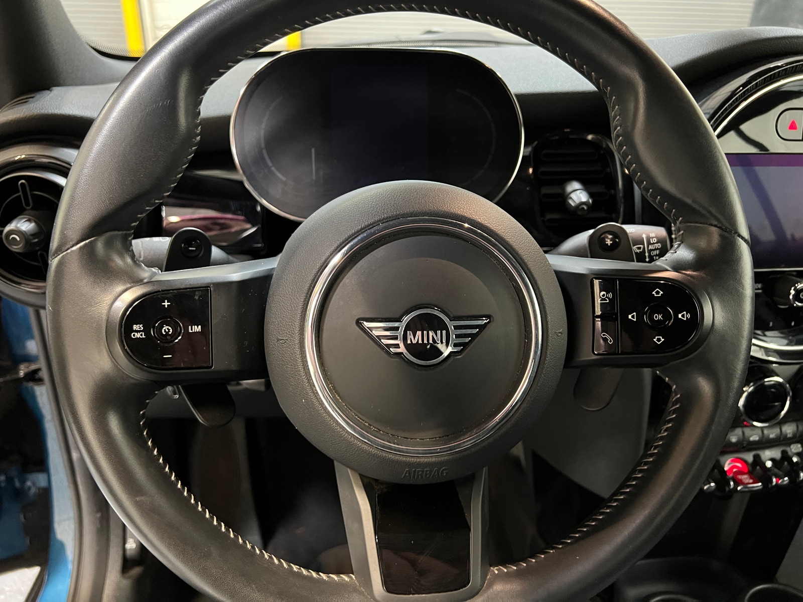 Thumbnail: 2024 MINI Cooper Convertible - 4