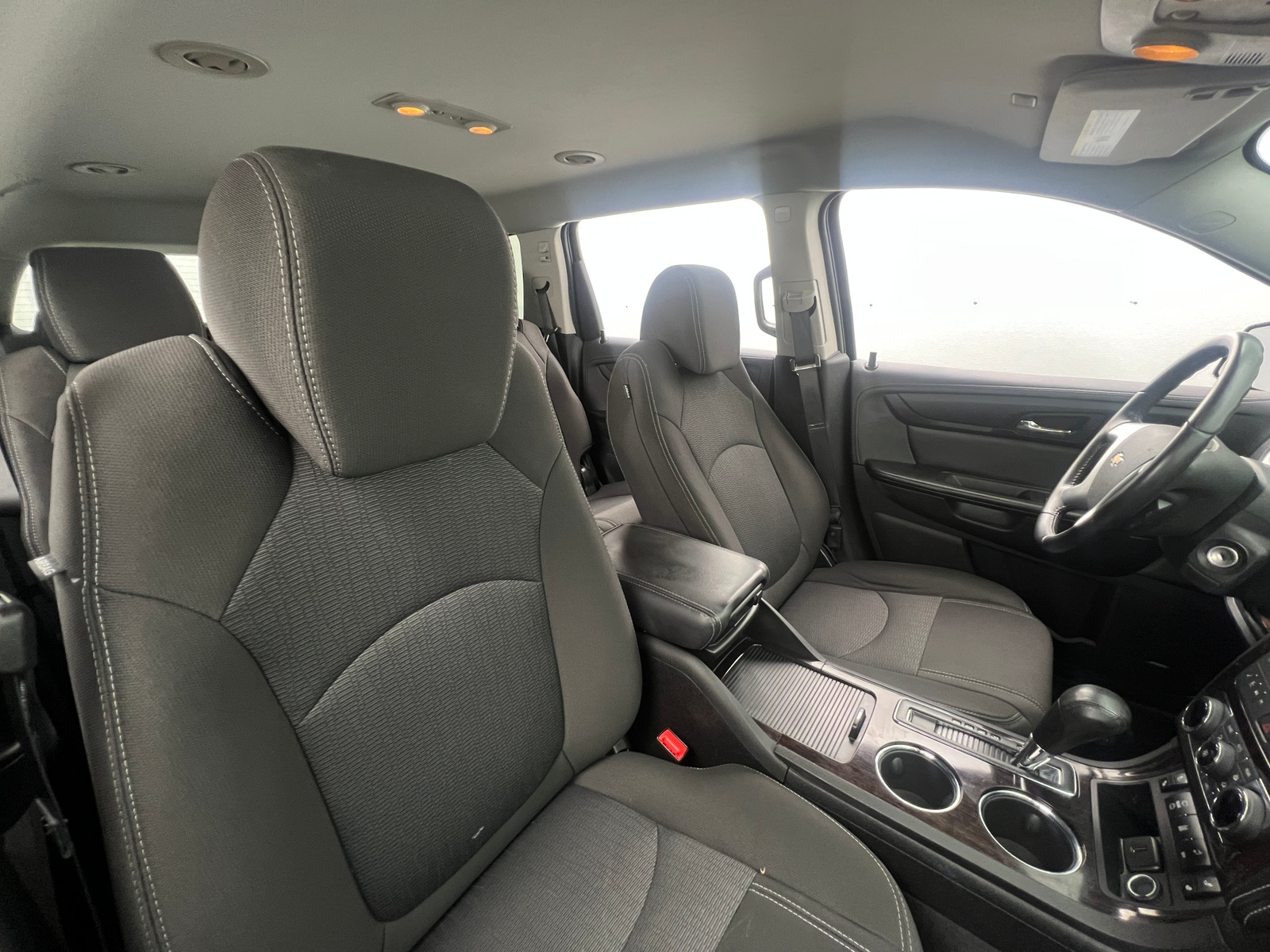 Thumbnail: 2016 Chevrolet Traverse - 2