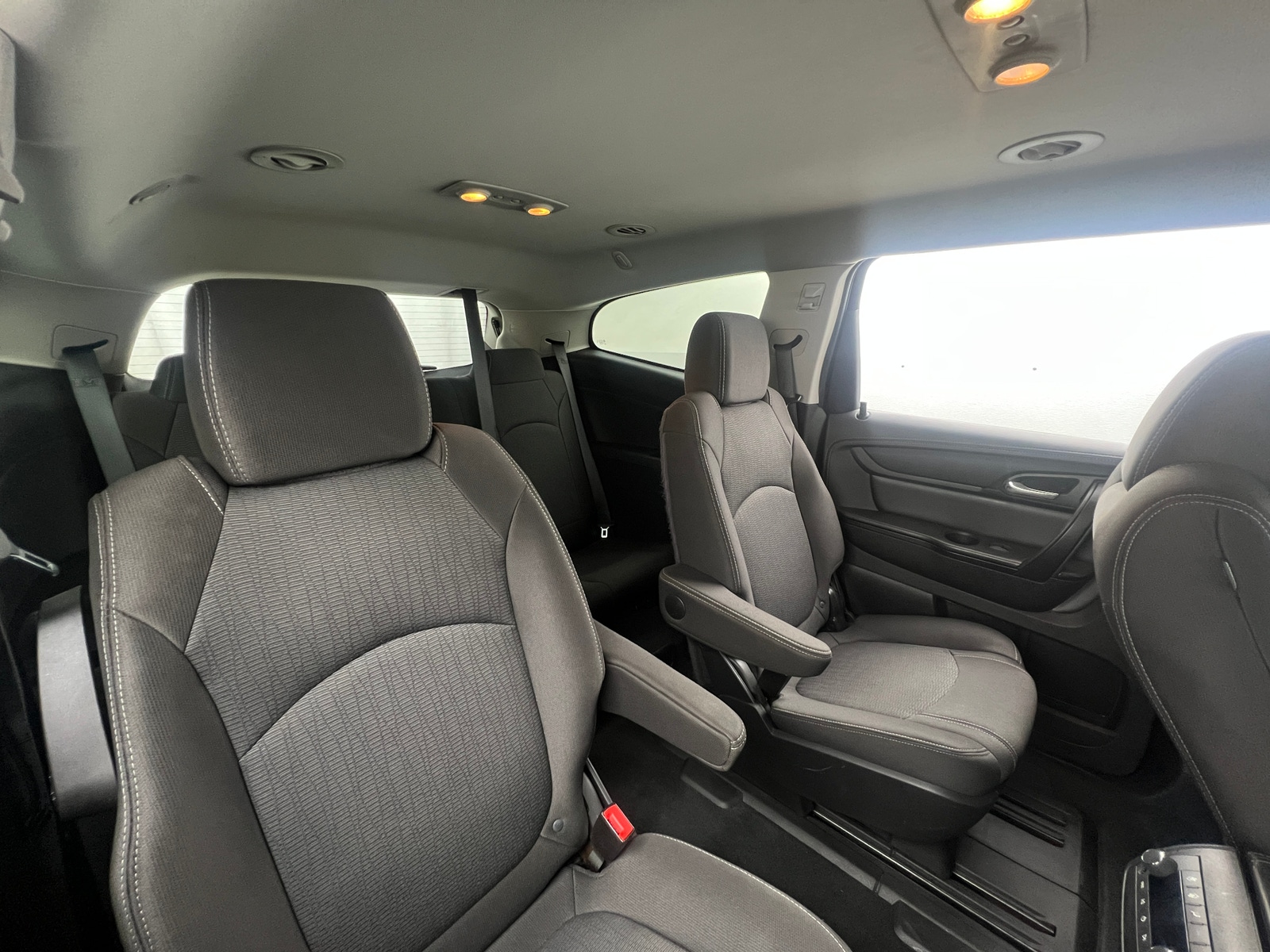 Thumbnail: 2016 Chevrolet Traverse - 6