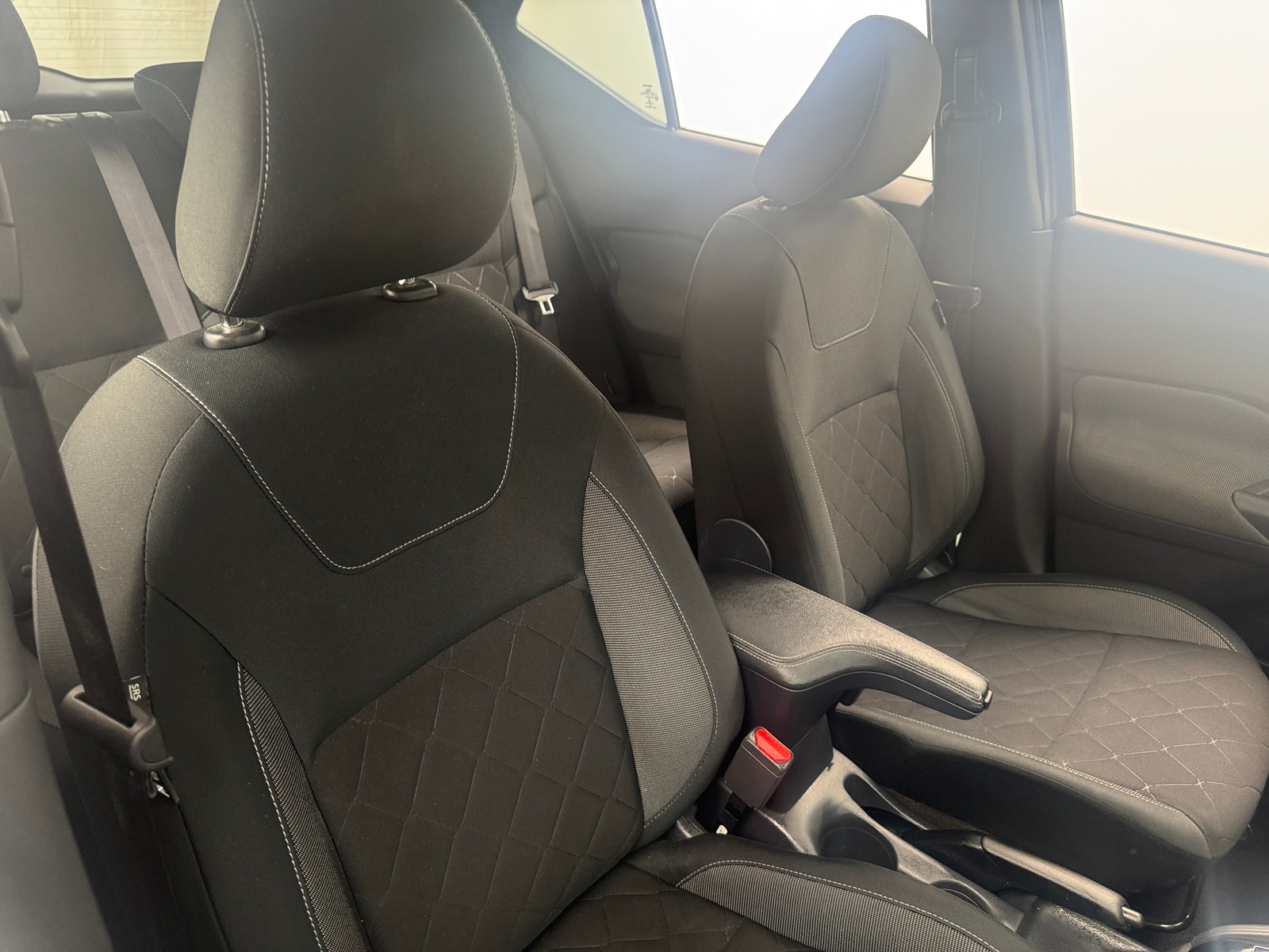Thumbnail: 2020 Nissan Kicks - 2