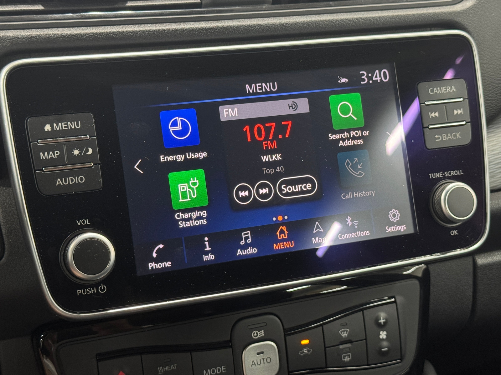 Thumbnail: 2020 Nissan Leaf - 3