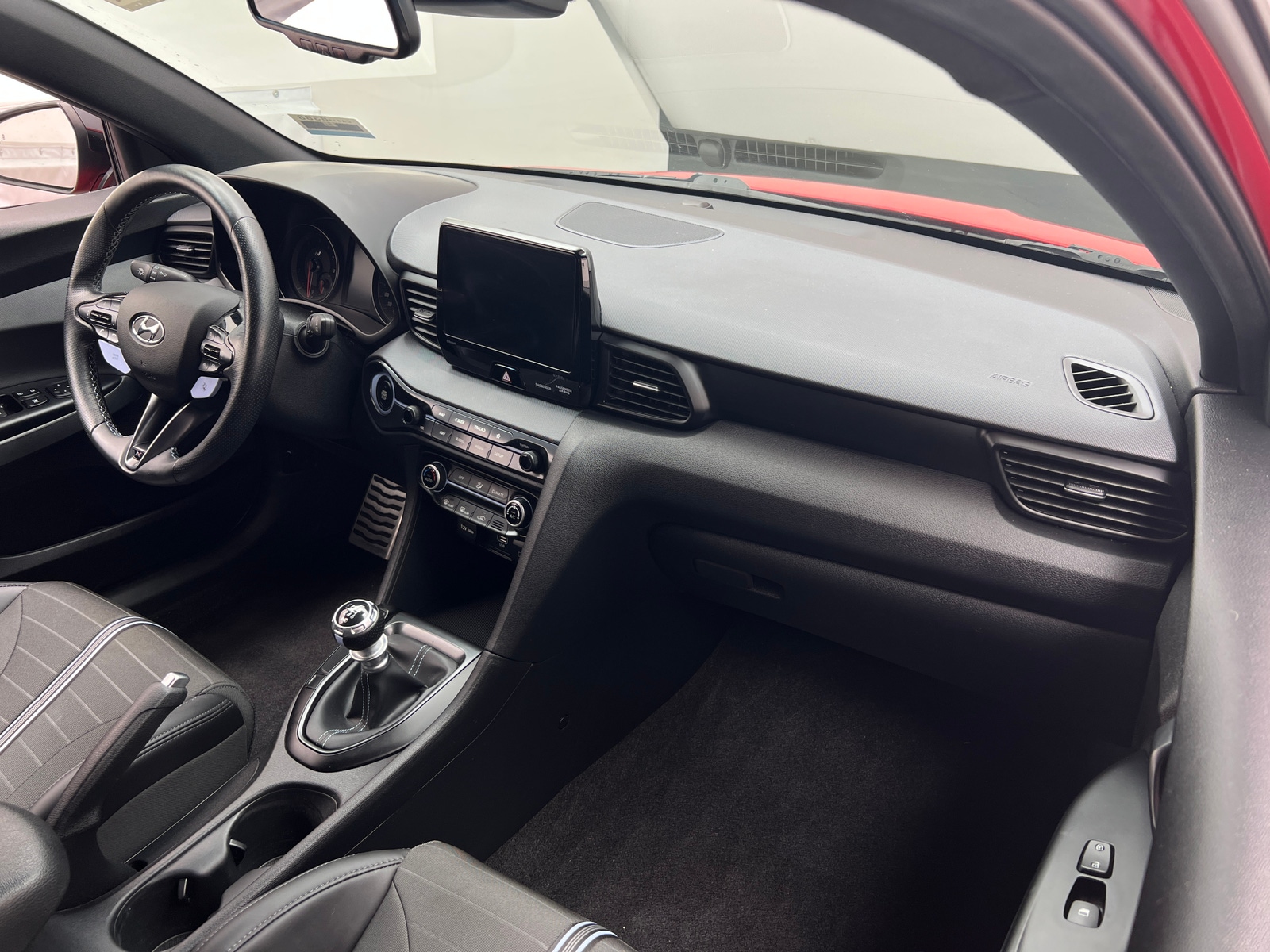 Thumbnail: 2022 Hyundai Veloster - 2