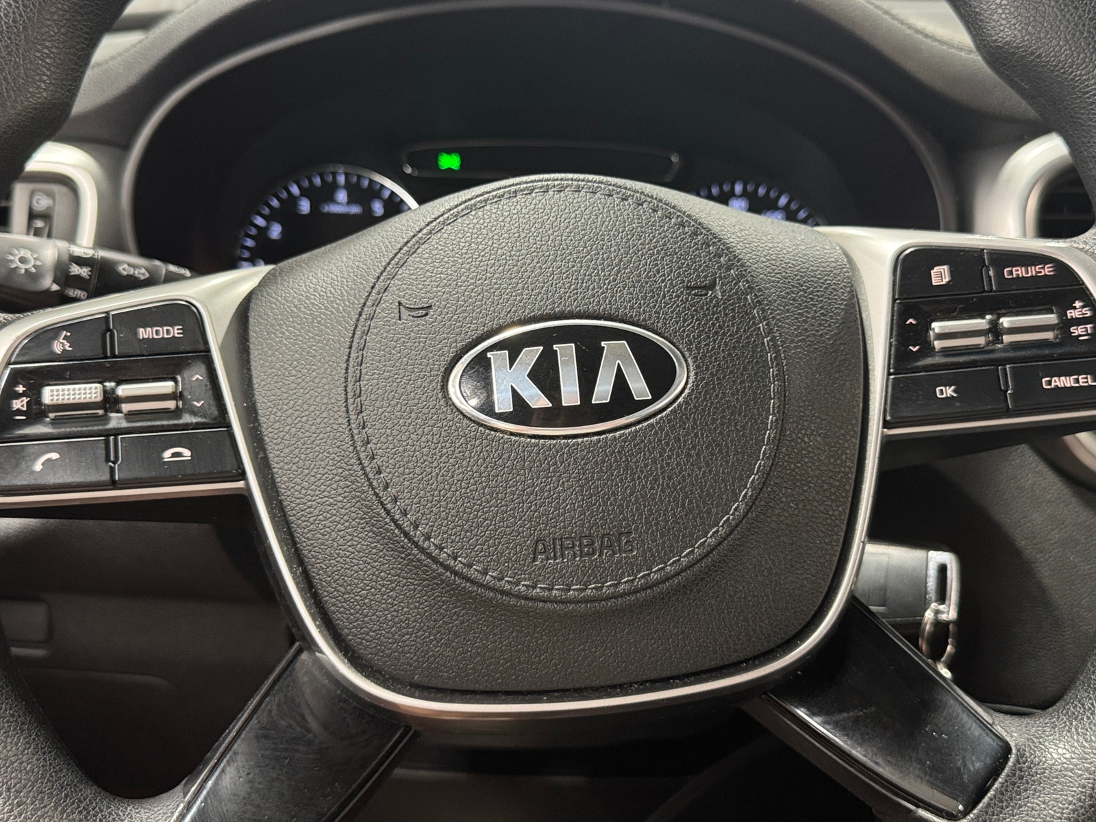 Thumbnail: 2020 Kia Sorento - 5