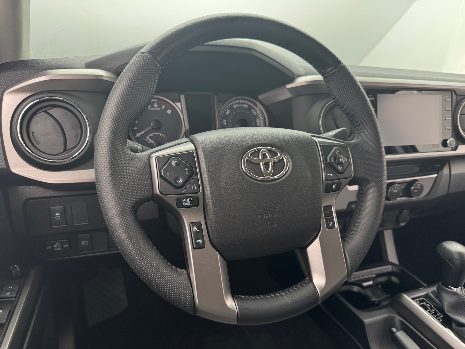 Thumbnail: 2022 Toyota Tacoma - 5