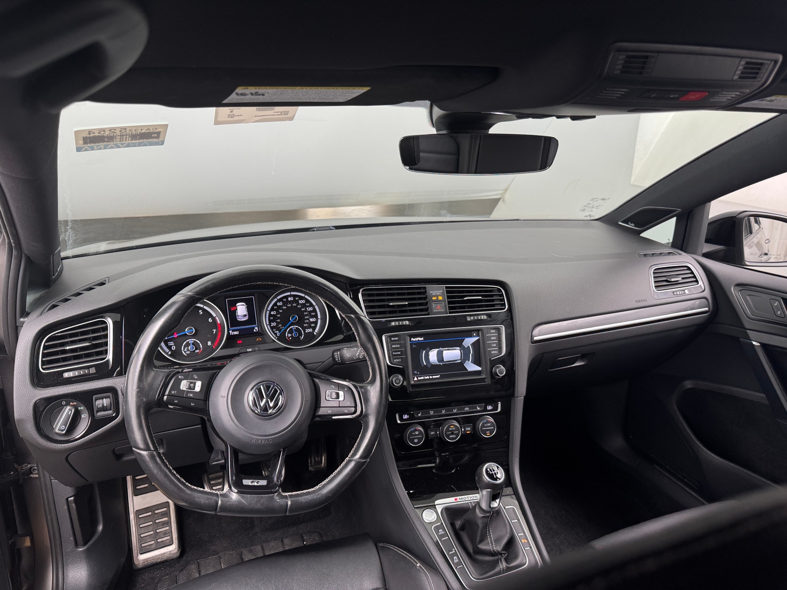 Thumbnail: 2017 Volkswagen Golf - 2