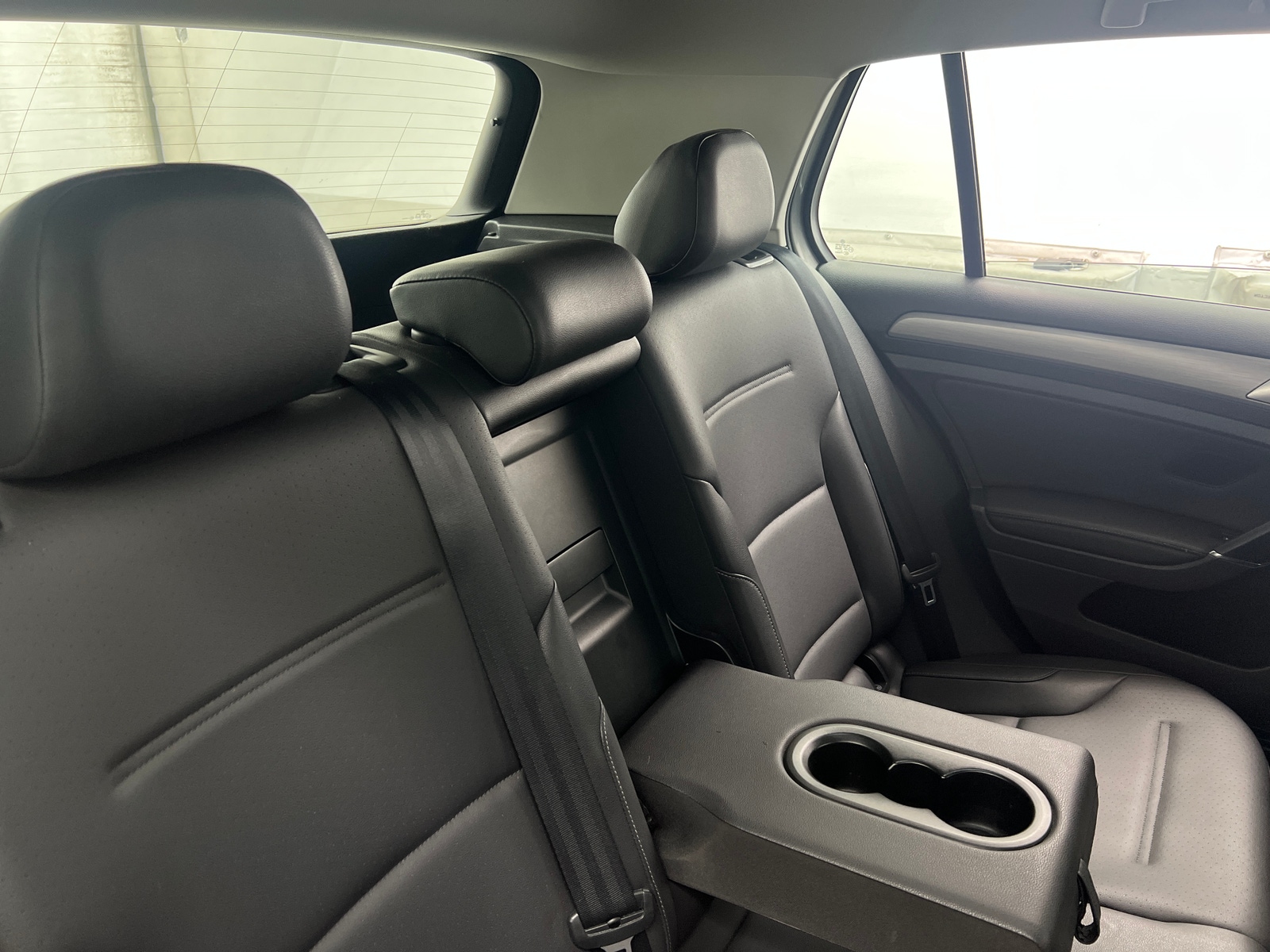 Thumbnail: 2015 Volkswagen Golf - 5