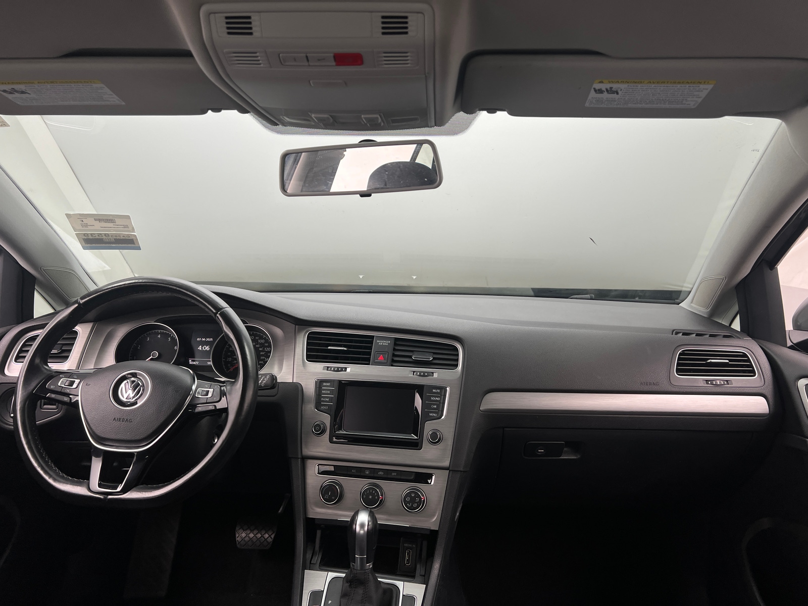 Thumbnail: 2015 Volkswagen Golf - 2