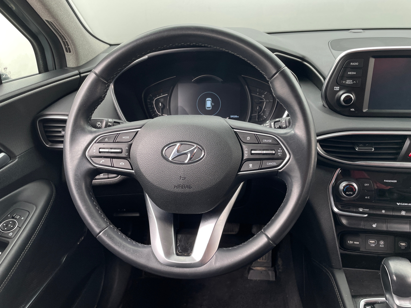 Thumbnail: 2019 Hyundai Santa Fe - 4