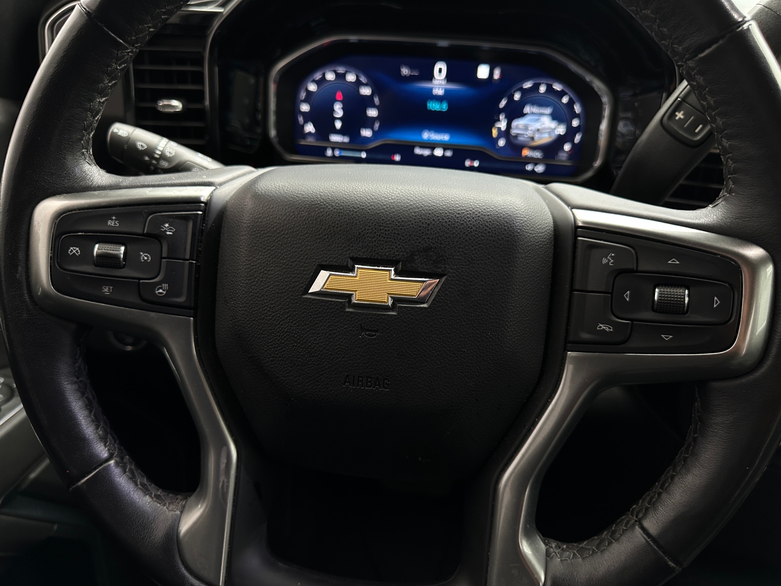 Thumbnail: 2022 Chevrolet Silverado 1500 - 5