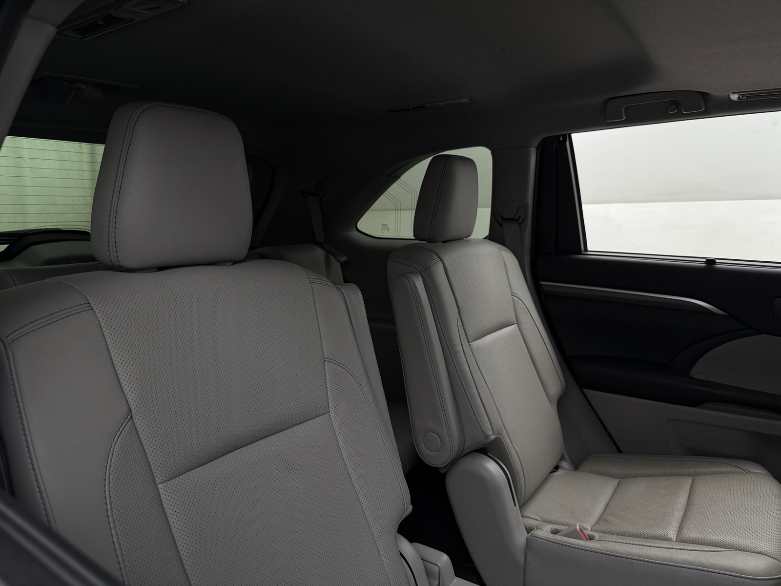 Thumbnail: 2019 Toyota Highlander - 5