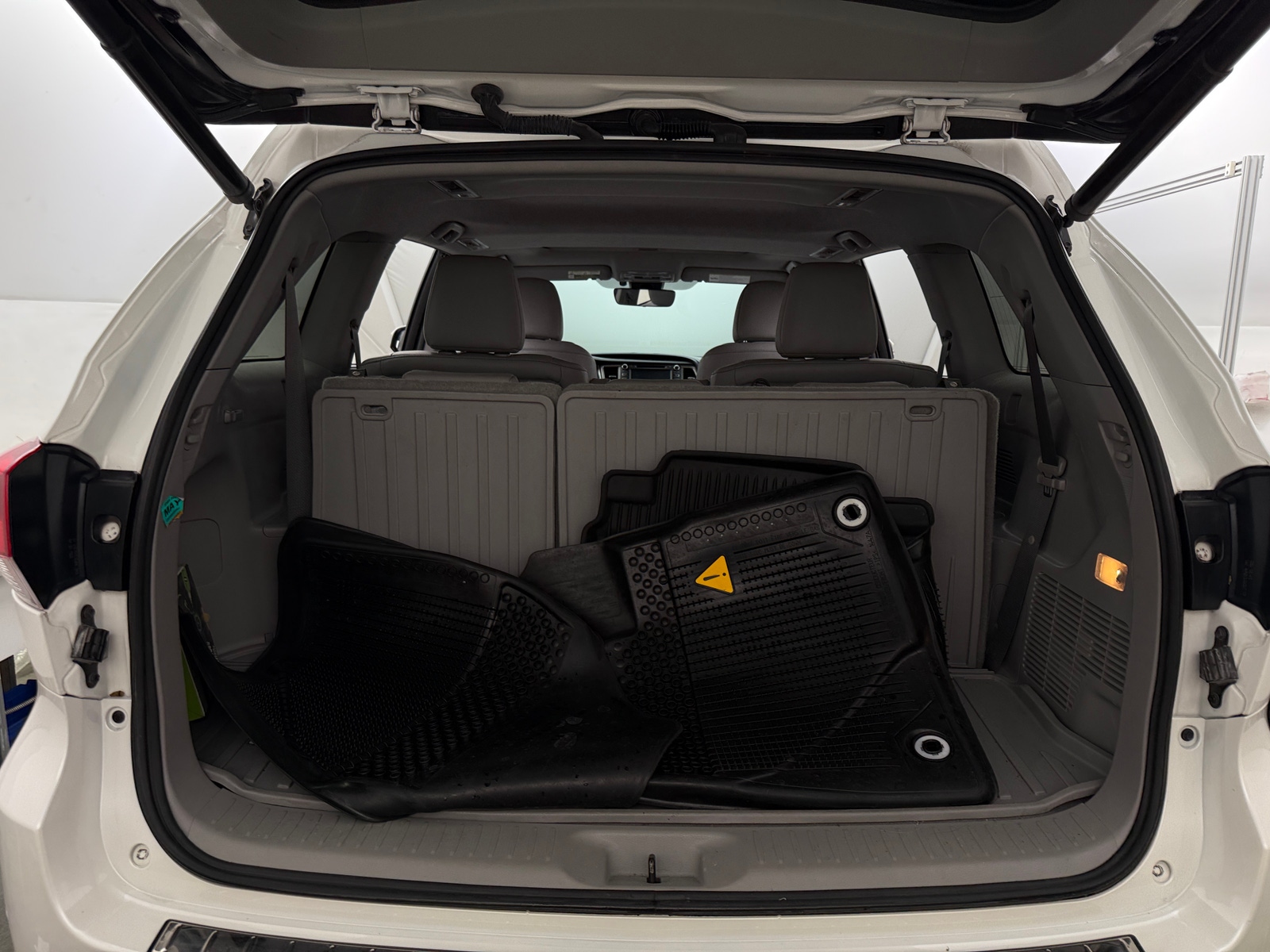 Thumbnail: 2019 Toyota Highlander - 6