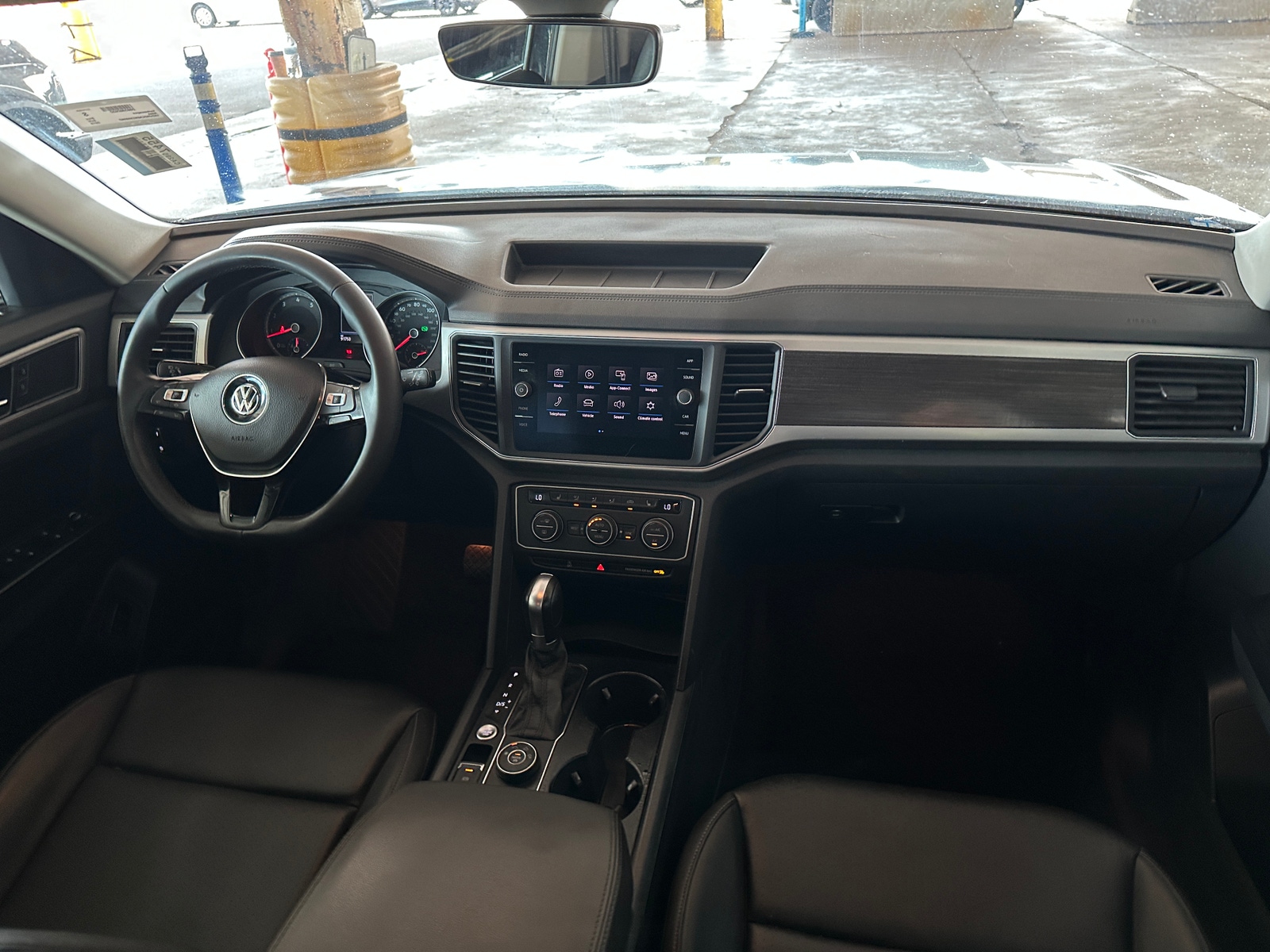 Thumbnail: 2019 Volkswagen Atlas - 2