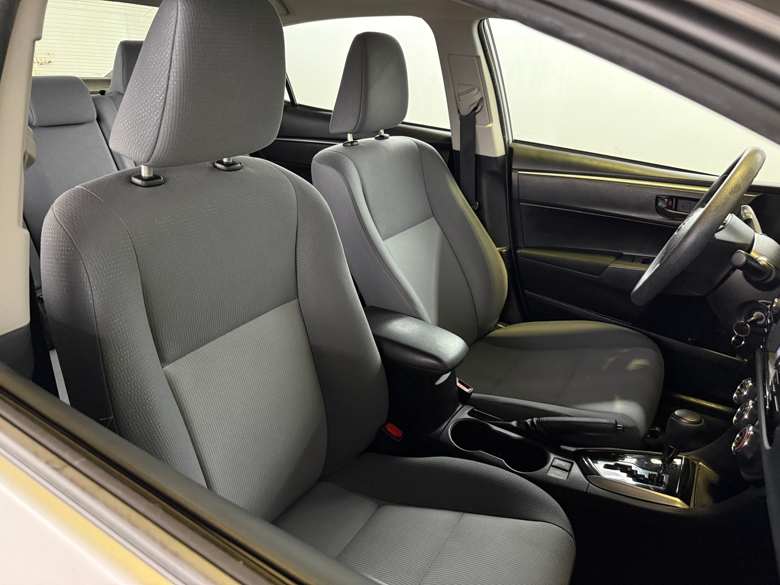 Thumbnail: 2016 Toyota Corolla - 2