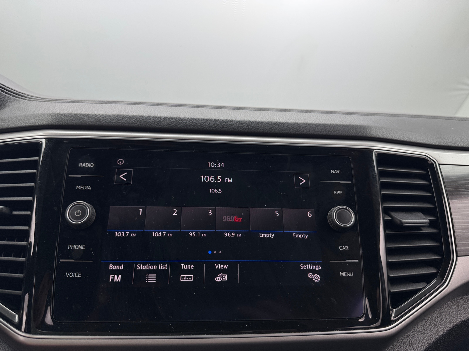 Thumbnail: 2019 Volkswagen Atlas - 3
