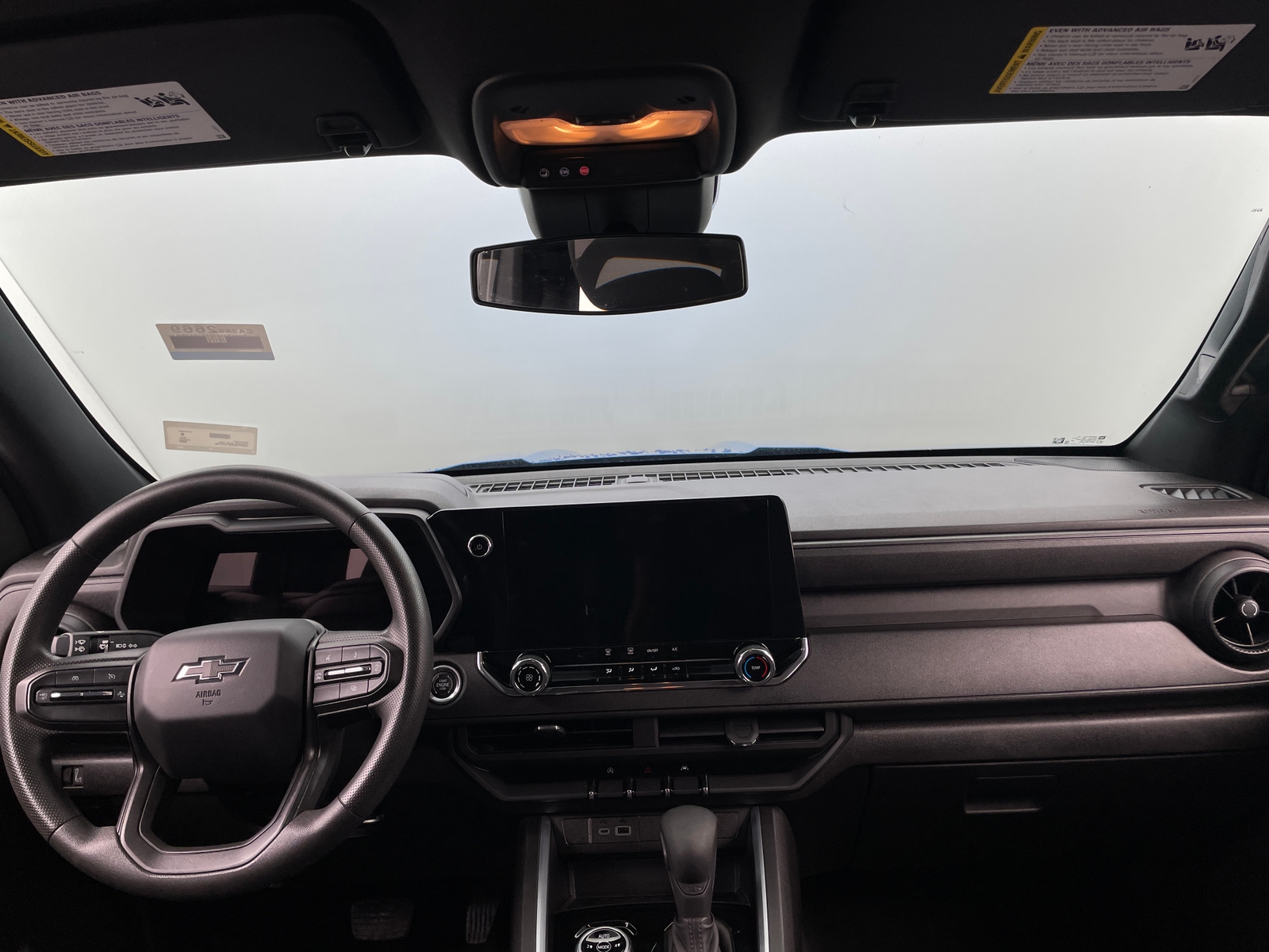 Thumbnail: 2023 Chevrolet Colorado - 3