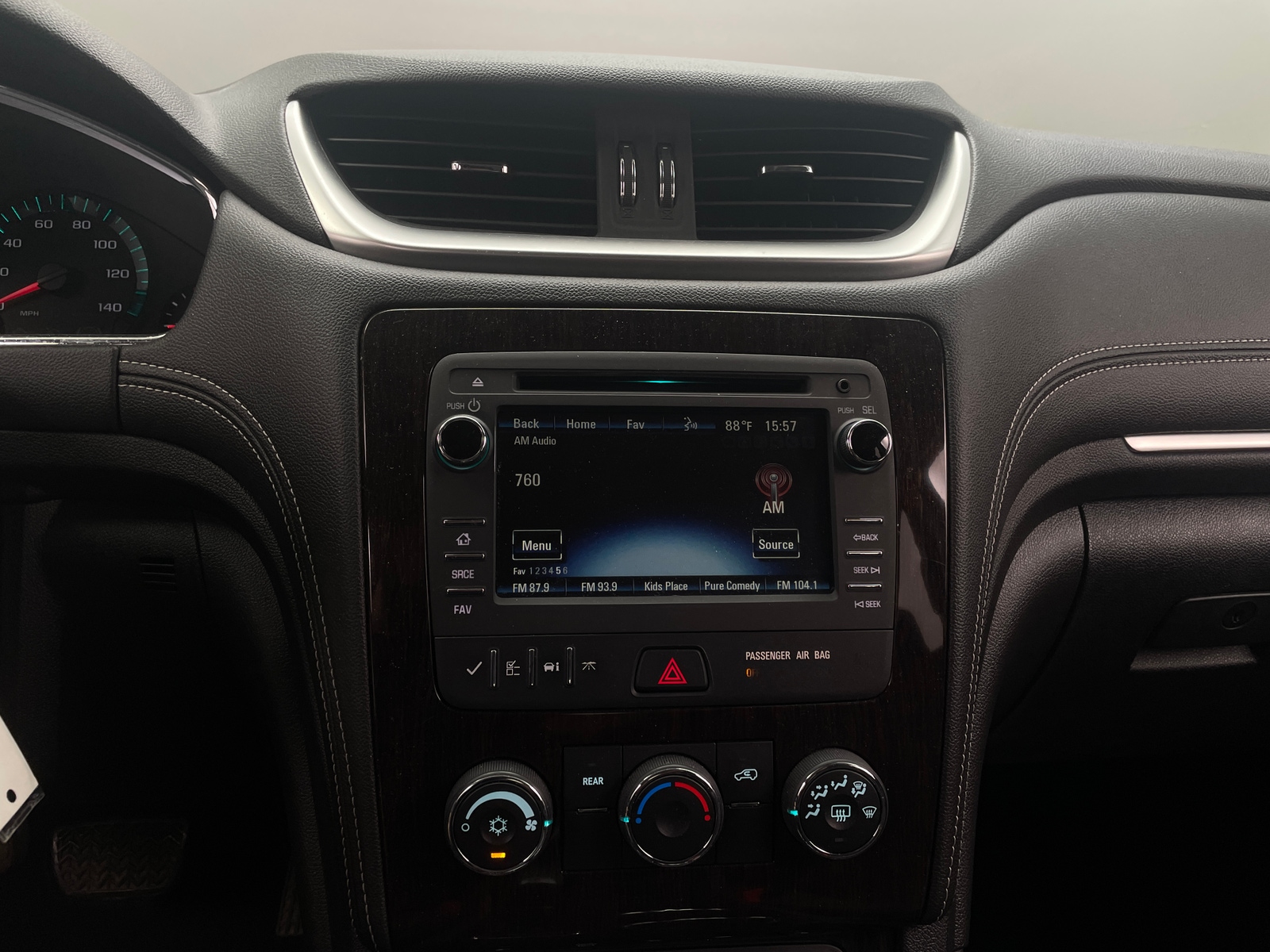 Thumbnail: 2016 Chevrolet Traverse - 4