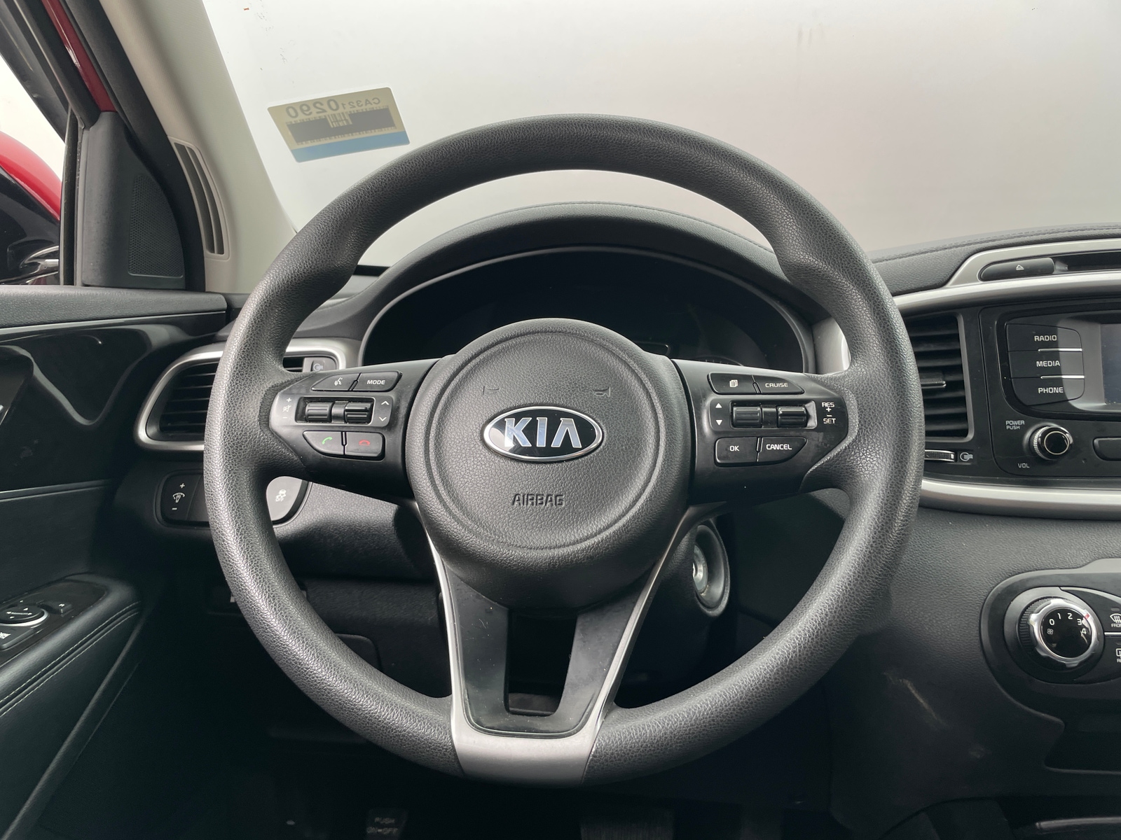 Thumbnail: 2017 Kia Sorento - 5