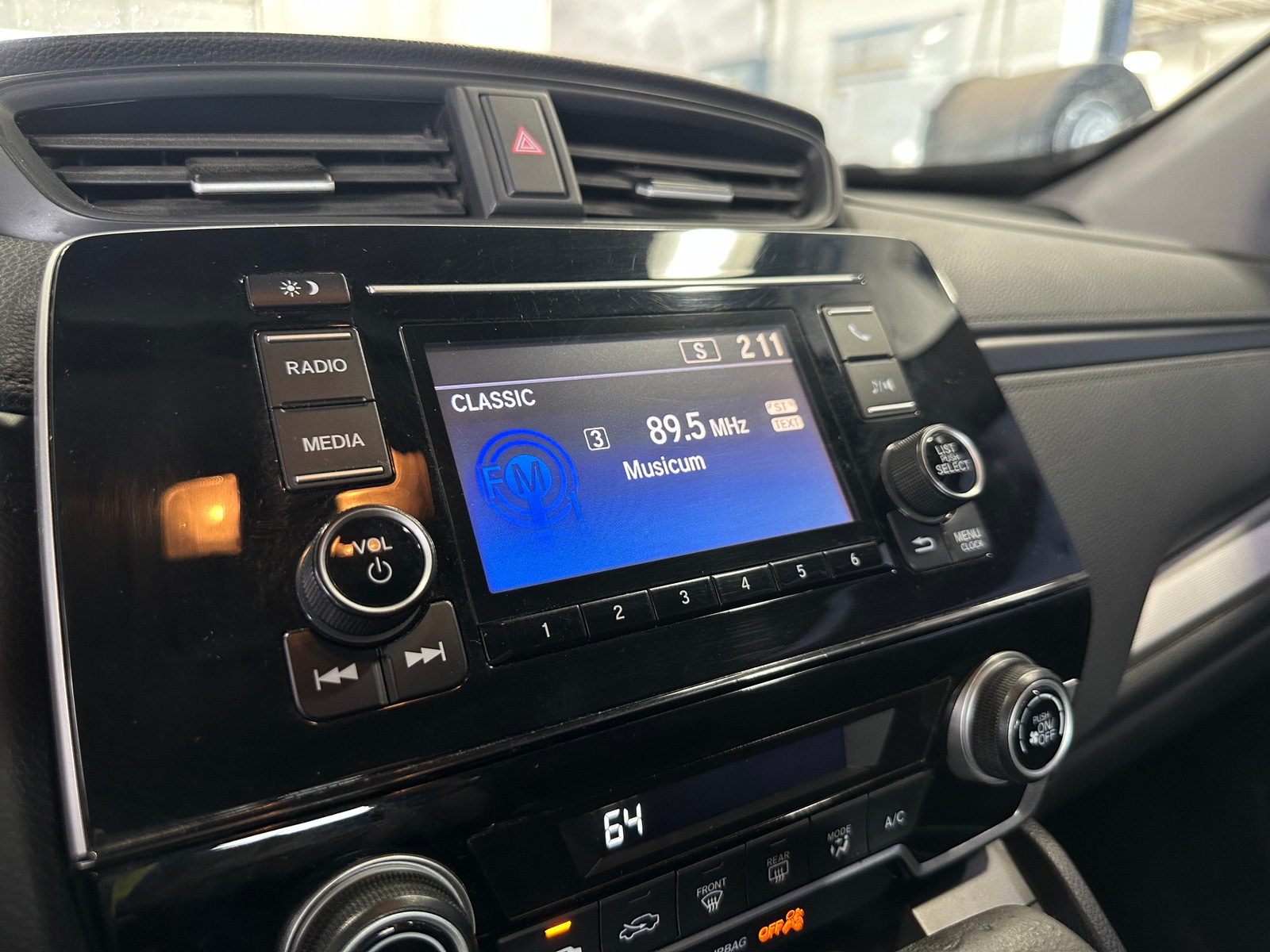Thumbnail: 2019 Honda CR-V - 4