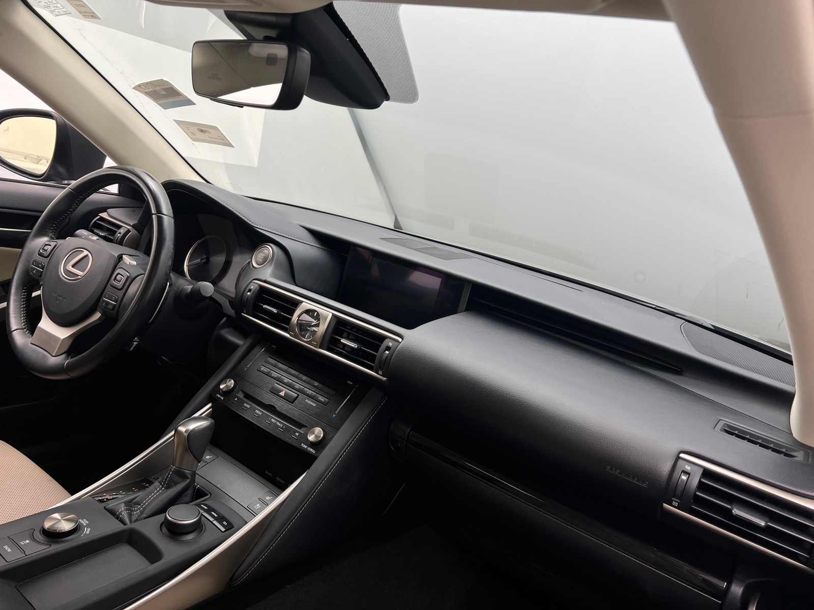 Thumbnail: 2017 Lexus IS - 2