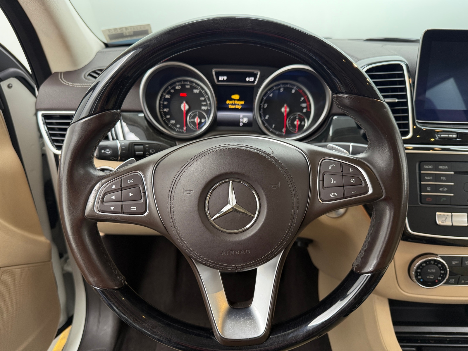 Thumbnail: 2017 Mercedes-Benz GLS - 4