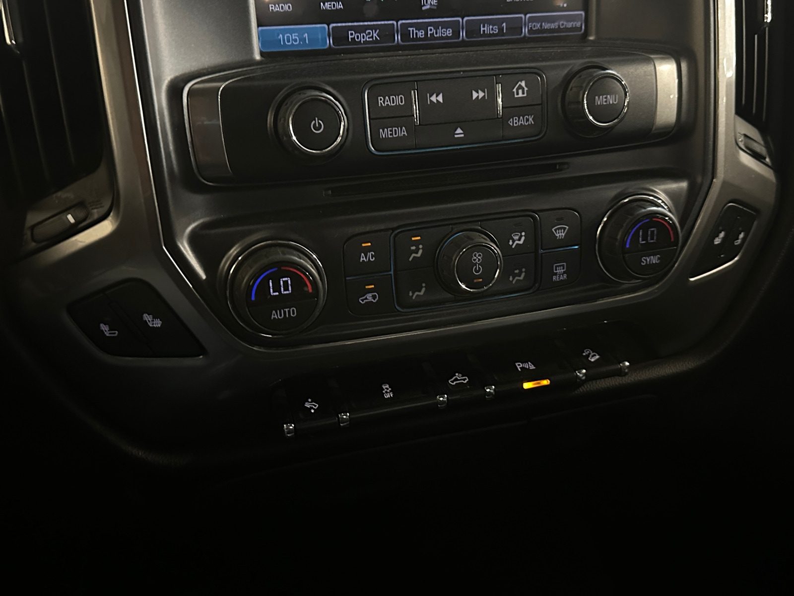 Thumbnail: 2018 Chevrolet Silverado 1500 - 4