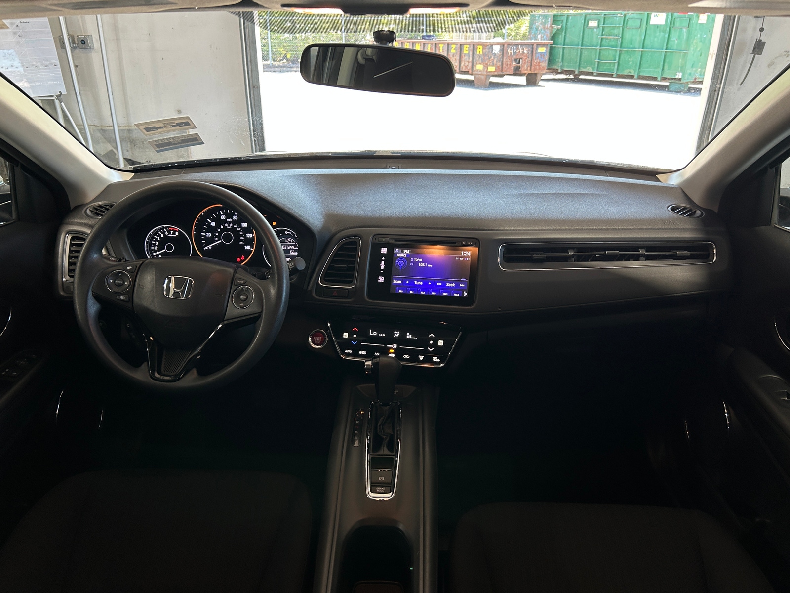 Thumbnail: 2018 Honda HR-V - 3