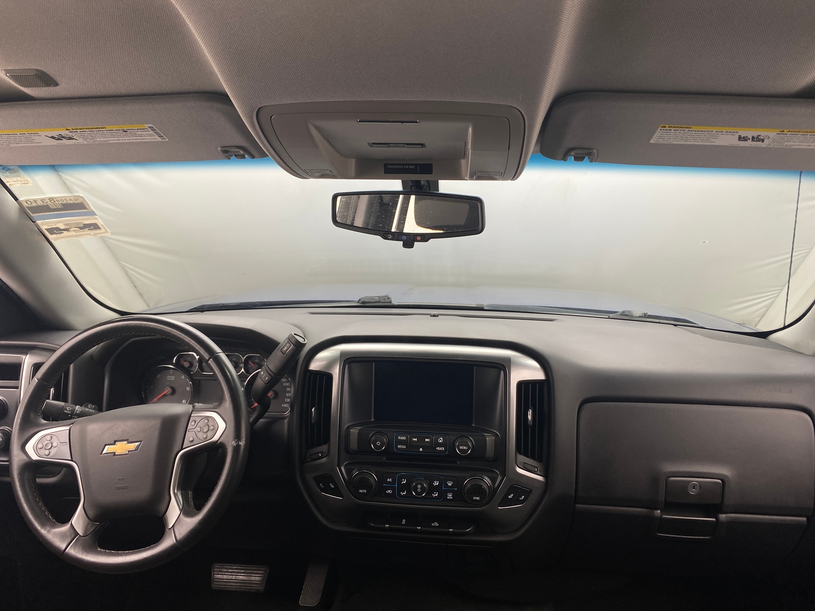 Thumbnail: 2015 Chevrolet Silverado 1500 - 3