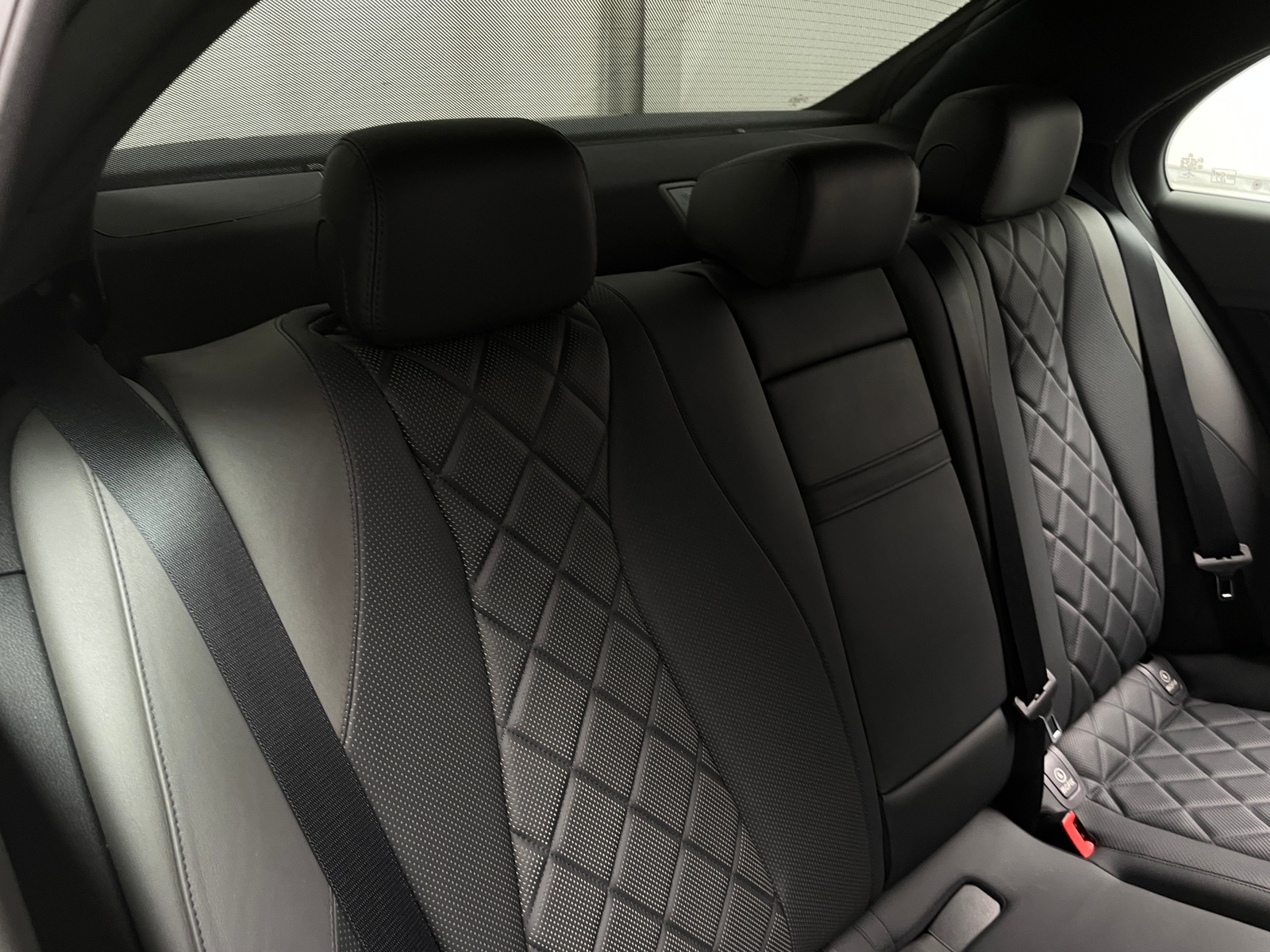 Thumbnail: 2020 Mercedes-Benz E-Class - 5