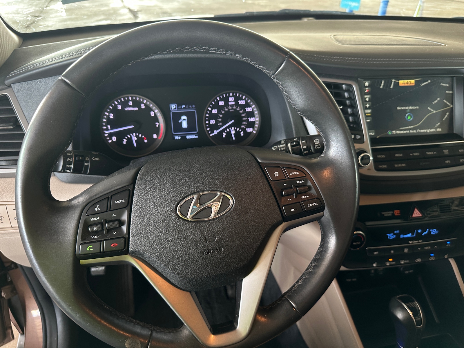 Thumbnail: 2016 Hyundai Tucson - 4