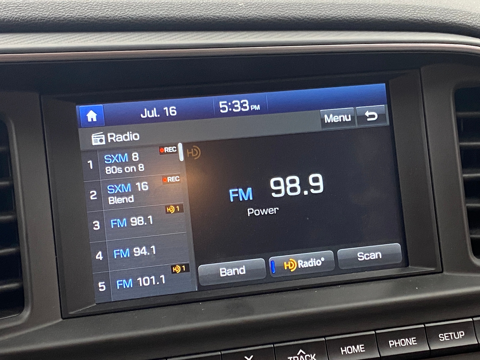 Thumbnail: 2019 Hyundai Elantra - 4