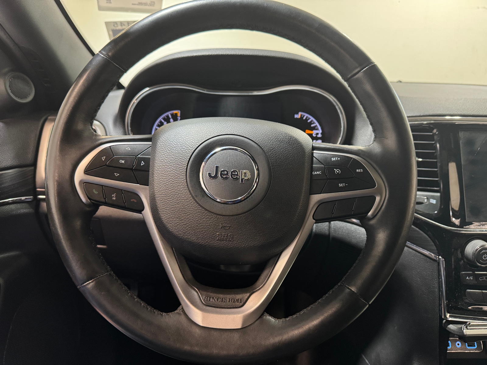 Thumbnail: 2019 Jeep Grand Cherokee - 5