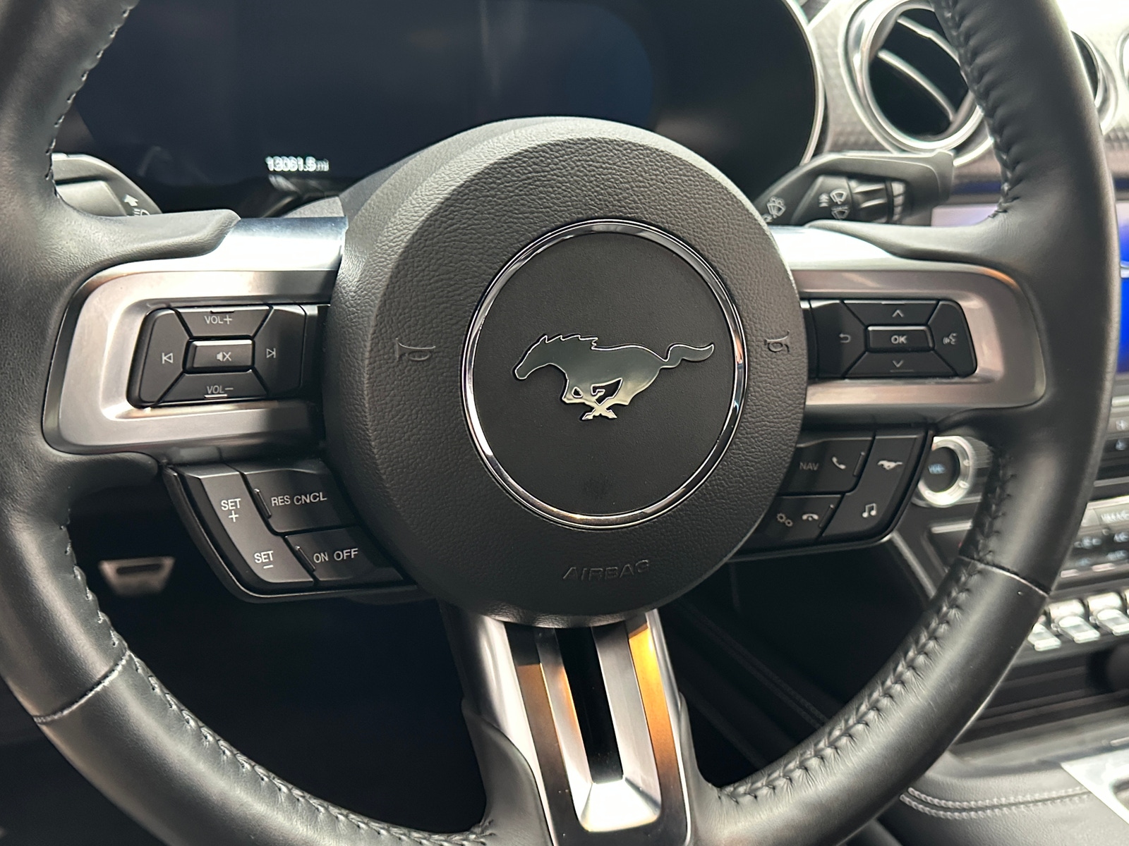 Thumbnail: 2018 Ford Mustang - 3