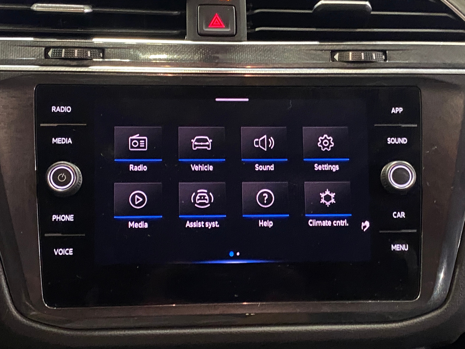 Thumbnail: 2021 Volkswagen Tiguan - 3