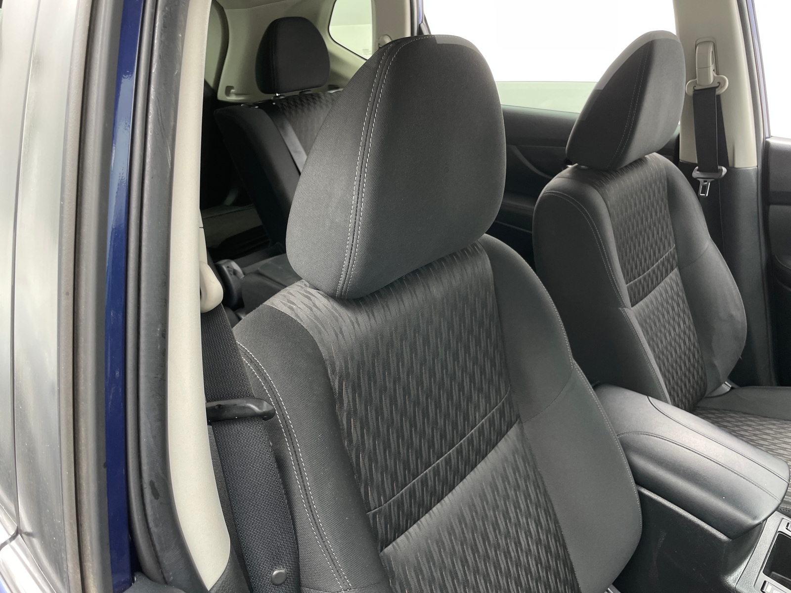Thumbnail: 2019 Nissan Rogue - 2
