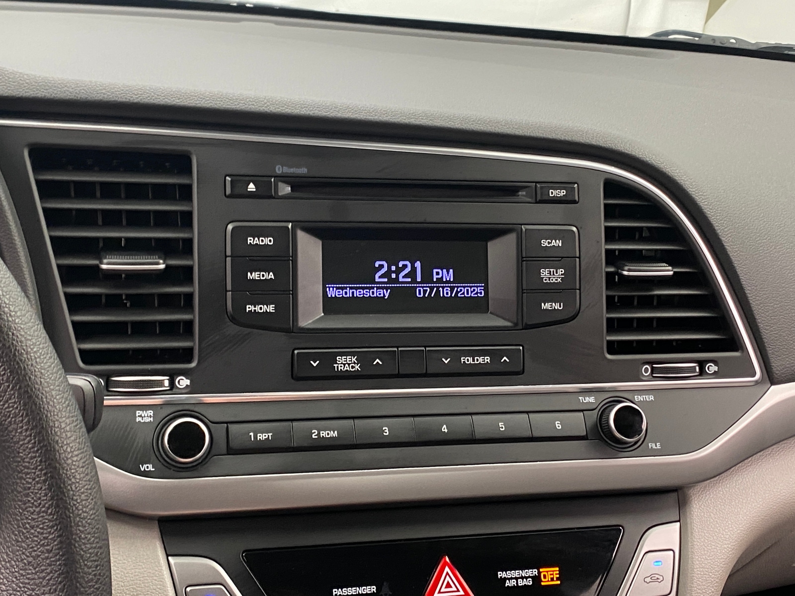 Thumbnail: 2018 Hyundai Elantra - 4