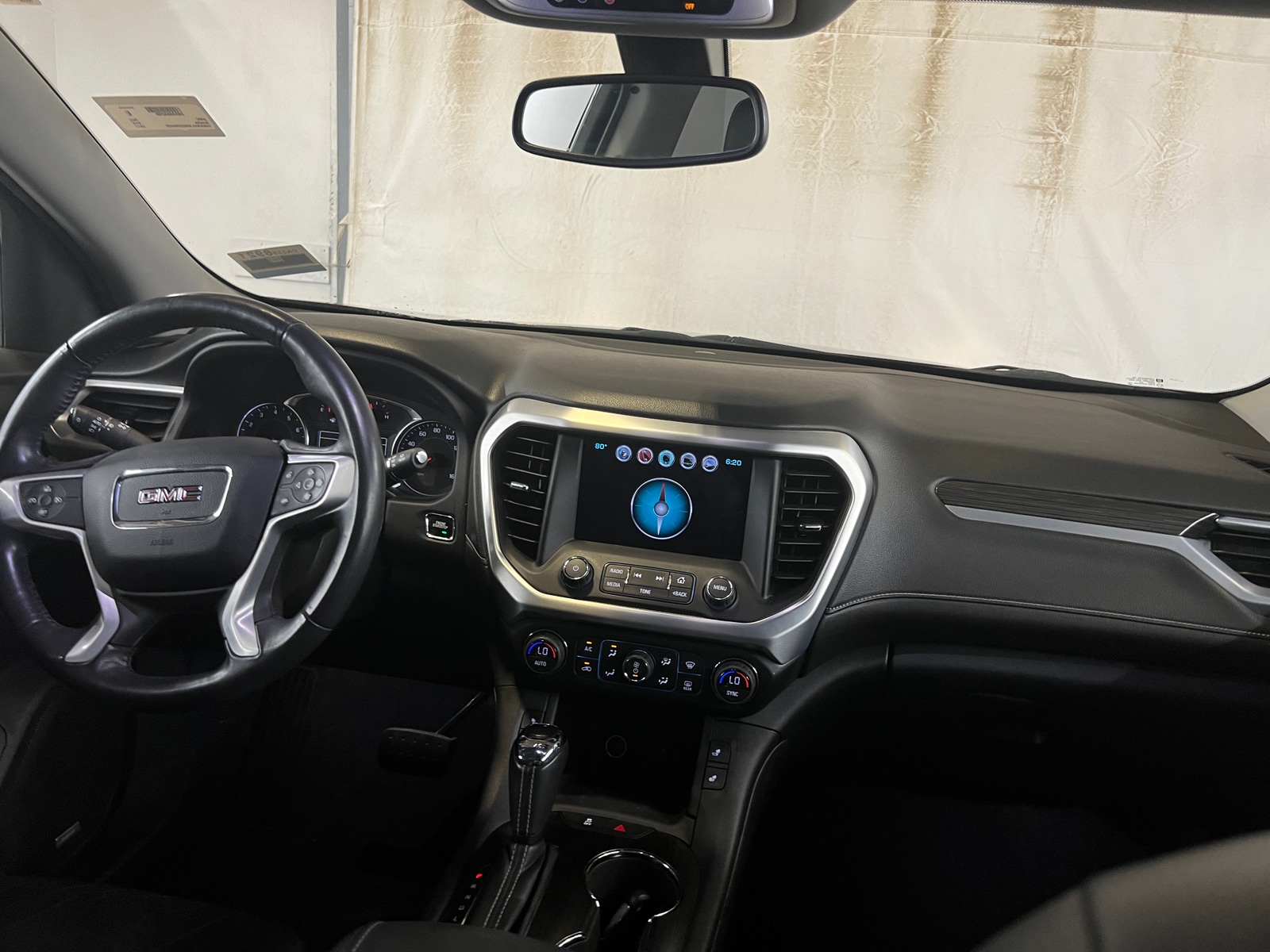 Thumbnail: 2017 GMC Acadia - 2