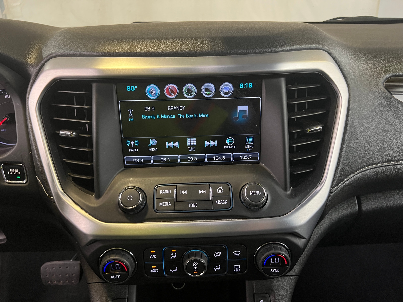 Thumbnail: 2017 GMC Acadia - 3